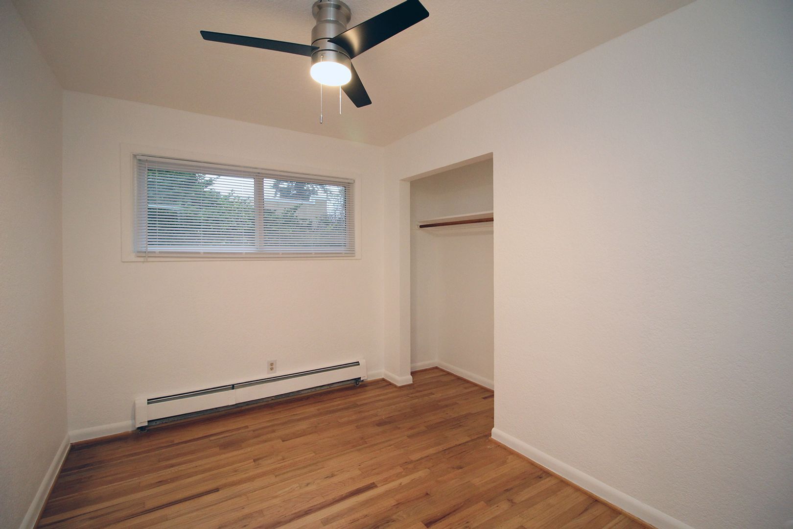 Building Photo - 1902-1910 N Kilpatrick St - Kenton