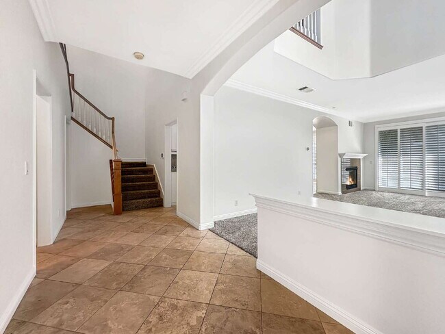 Building Photo - Discover the Essence of Luxury Living in V...