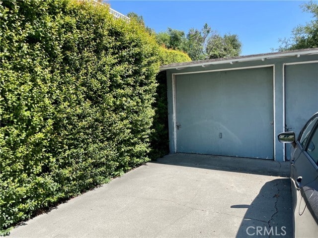 Building Photo - 450 W Grinnell Dr