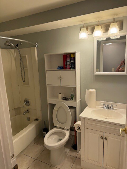 Building Photo - 27512 Evergreen Run