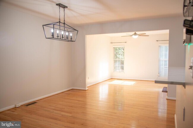 Building Photo - 3347 Wilton Crest Ct