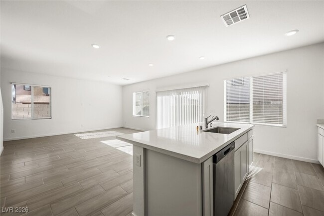 Building Photo - 8327 Aurora Rdg Ave