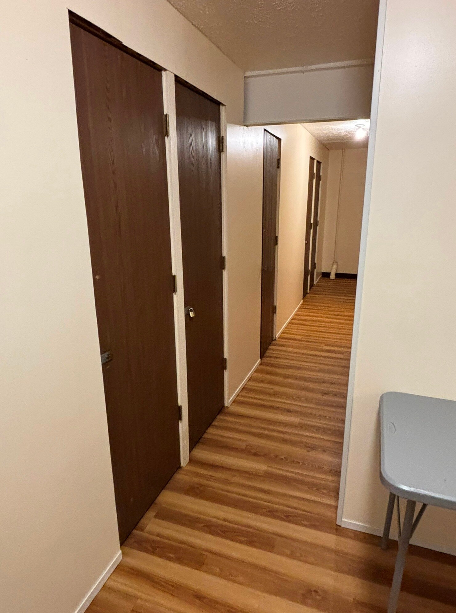 Building Photo - 225 Hillview Ln