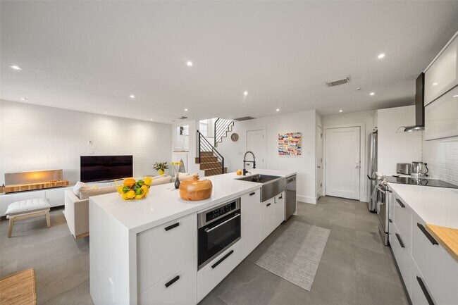 Building Photo - 258 Sentry Maple Pl