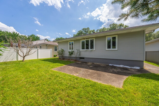 Building Photo - 1031 Di Antonio Dr
