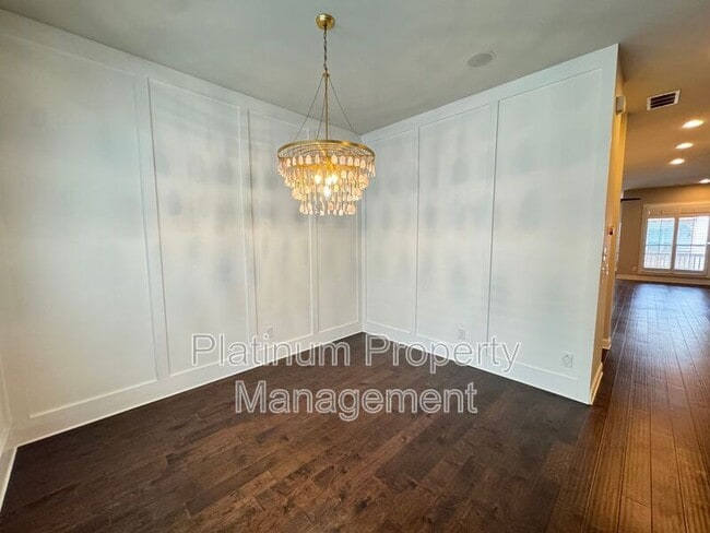 Building Photo - 4220 Deming Cir