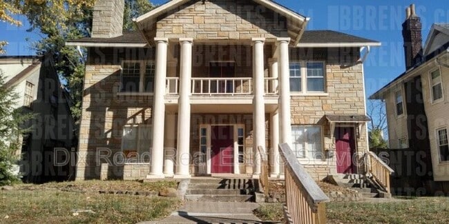 Building Photo - 401 Stanley St
