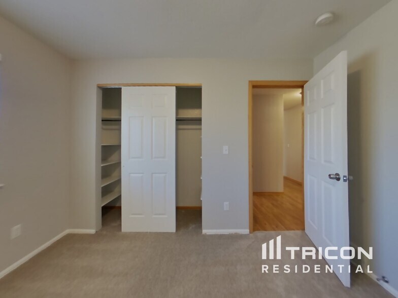 Building Photo - 1511 Stonewood Ct