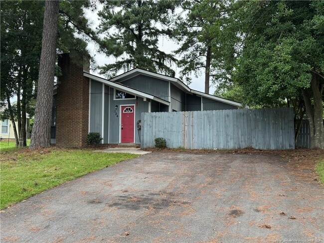 Primary Photo - 724 Carnegie Dr