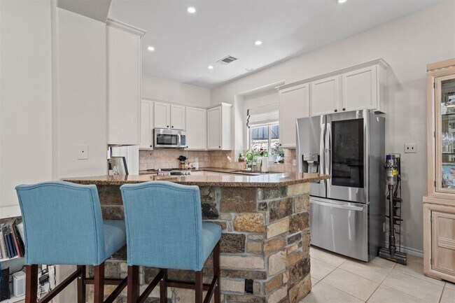 Building Photo - 15106 S Flamingo Dr