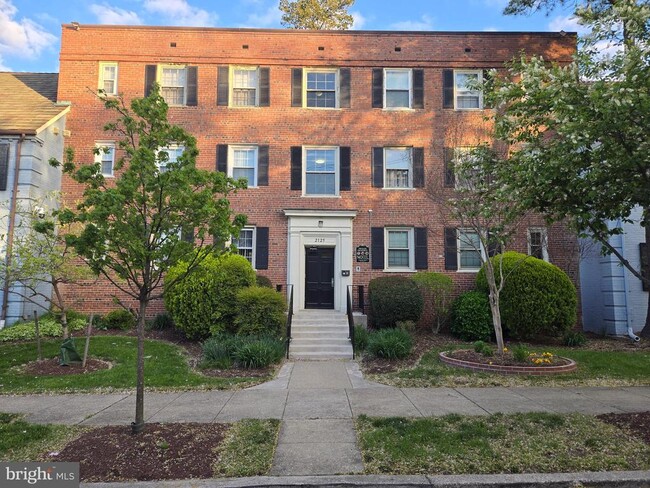 Primary Photo - 2125 Suitland Terrace SE