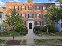 Building Photo - 2125 Suitland Terrace SE