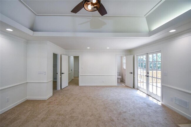 Building Photo - 17040 Birmingham Rd