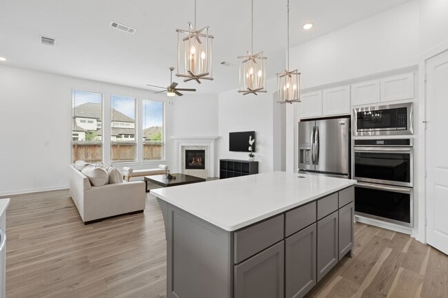 Building Photo - 7602 Zinnia Blossom Ln