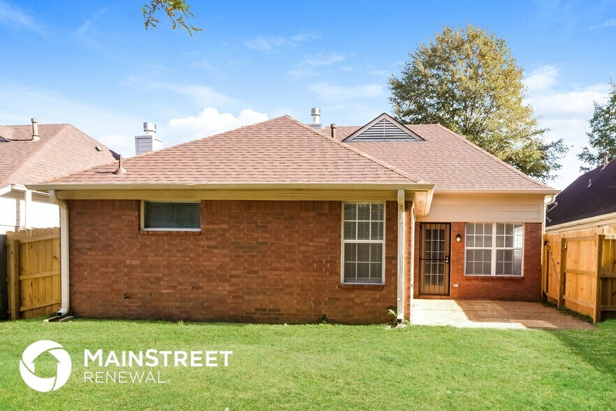 Building Photo - 7040 Millers Glen Way