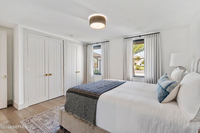 Building Photo - 4096 Ponte Vedra Blvd