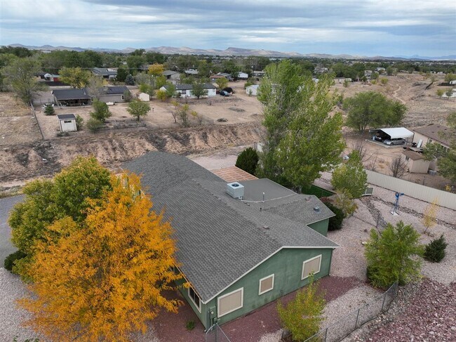 Building Photo - 3 bedroom 2 bathroom ranch style home in Chino Valley with RV parking