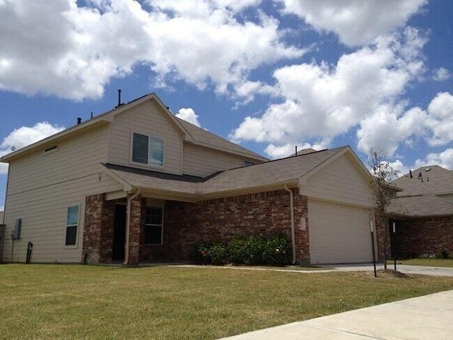 Building Photo - 2803 Junction Dr