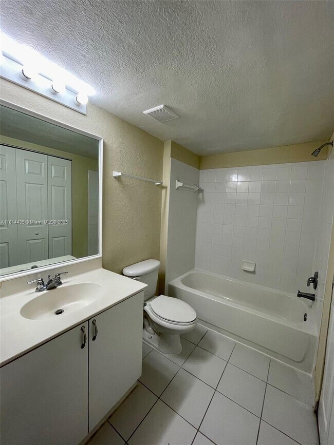 Building Photo - 15400 SW 284th St