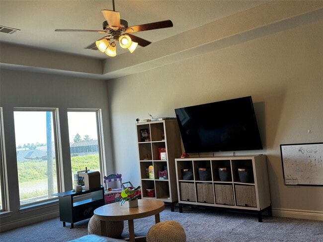 Building Photo - 2361 Olive Forest Ln