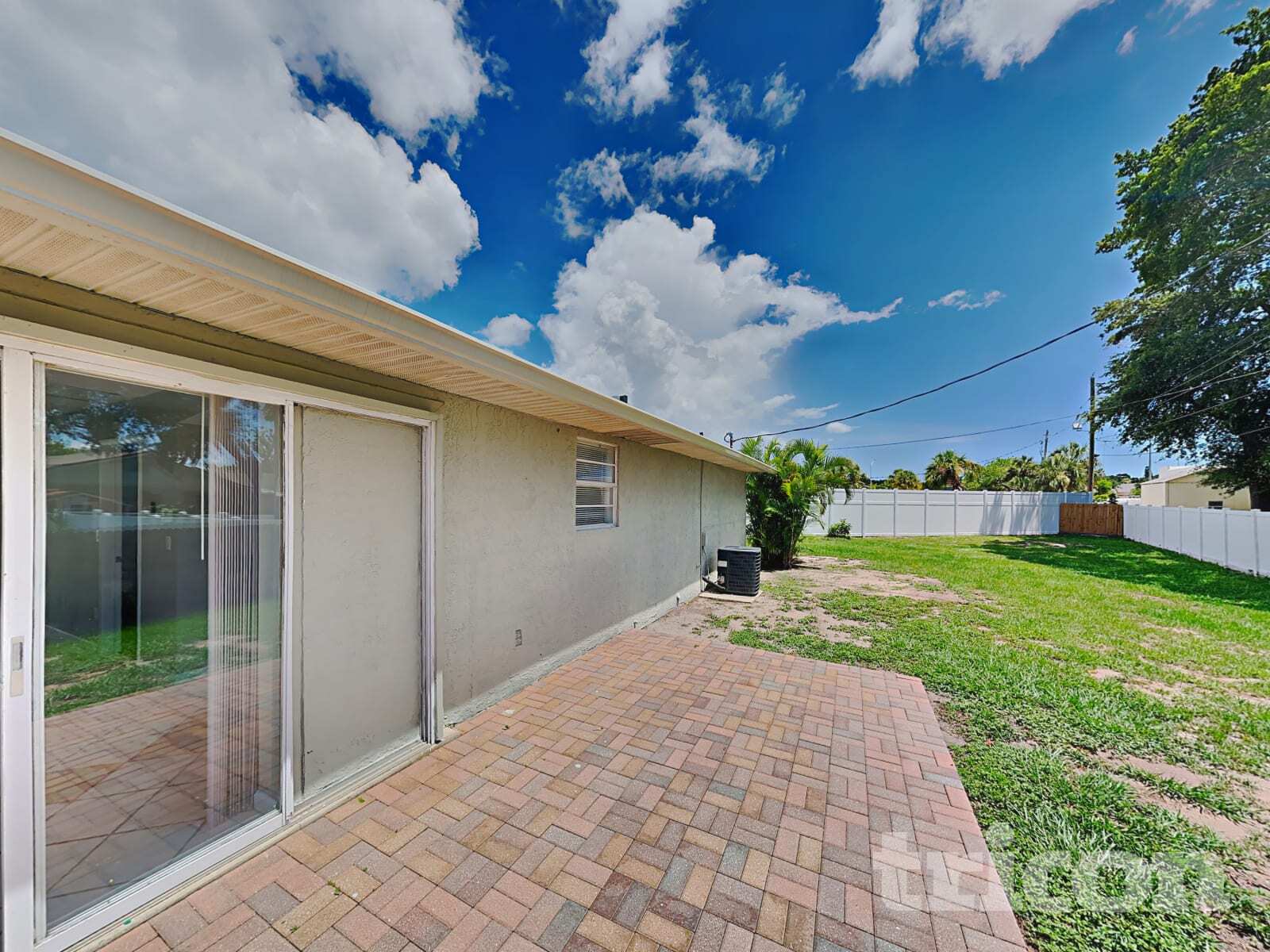 Building Photo - 5513 3rd Avenue Plaza W