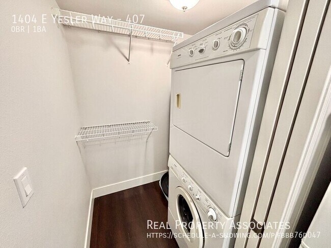 Building Photo - 1404 E Yesler Wy