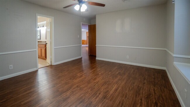 Building Photo - 5507 Slashwood Ln