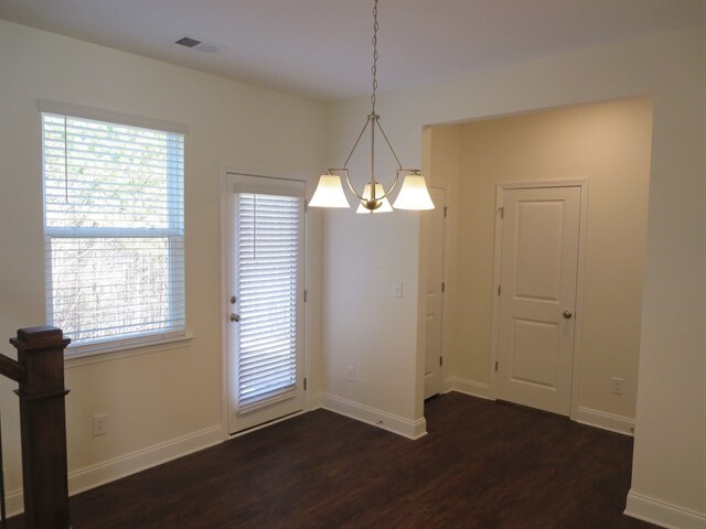 Building Photo - 134 Cobblestone Dr