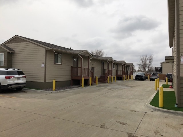 Building Photo - 1411 E Sioux Ave