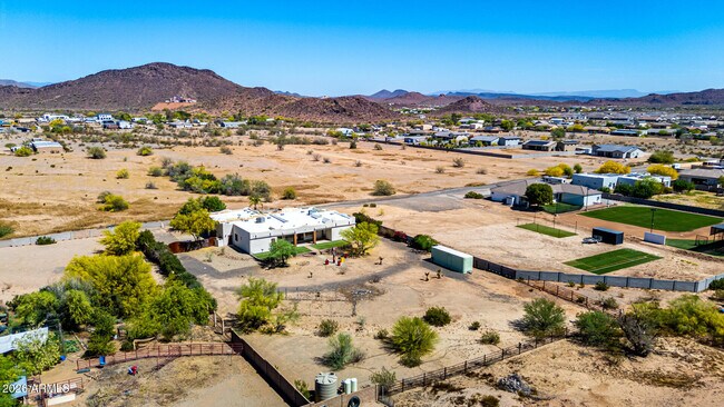 Building Photo - 15225 W Frontier Dr
