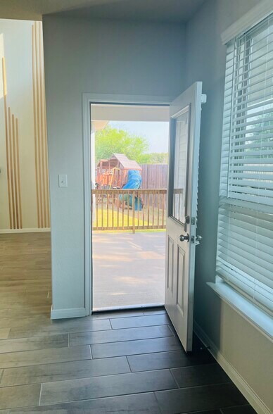 The Back Door - 603 Hirsch Trl