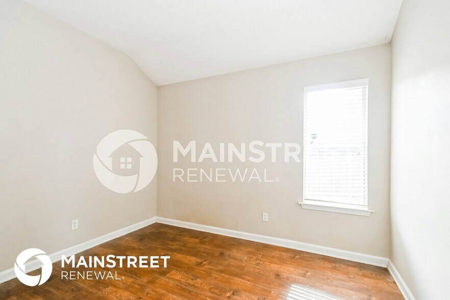 Building Photo - 5230 Bucksport Ln