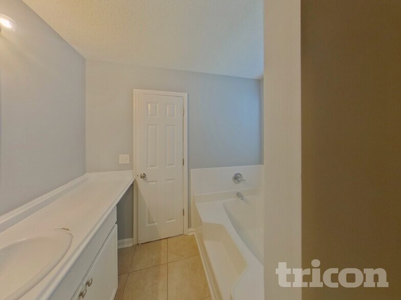 Building Photo - 4551 Derby Loop