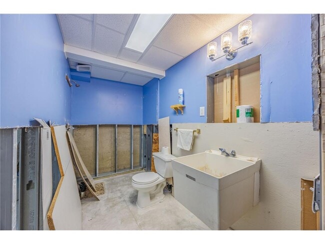 Building Photo - 23865 County Rd 10