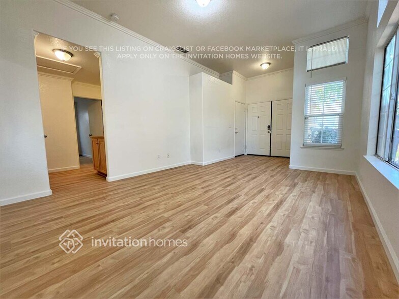 Building Photo - 456 Victory Ave