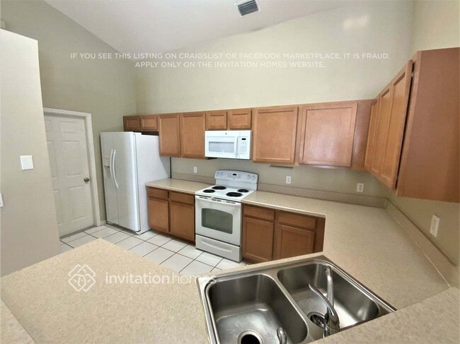 Building Photo - 2535 Ventura Cir