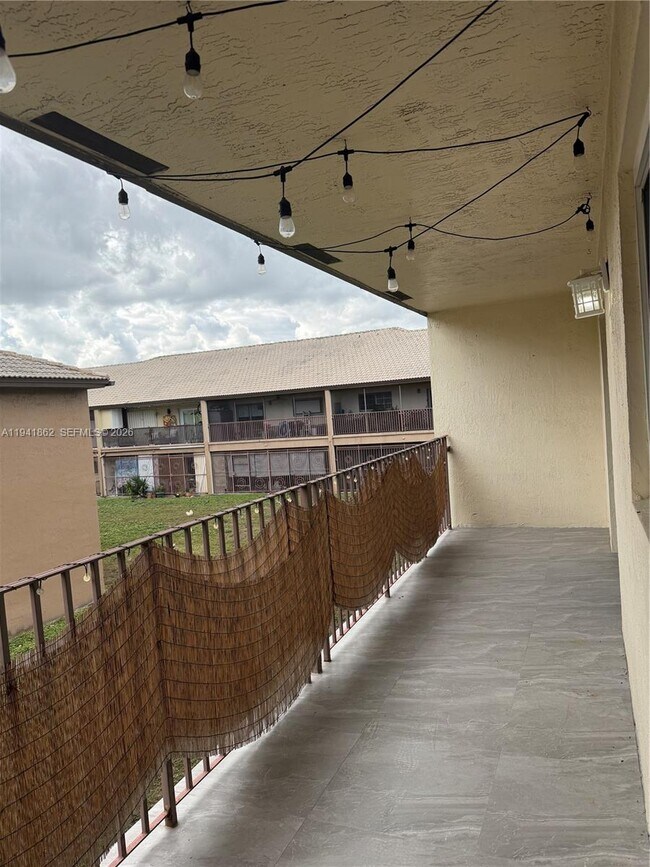 Building Photo - 8851 NW 119th St