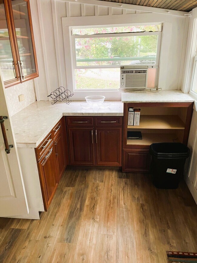 Building Photo - 61 Prospect Ave