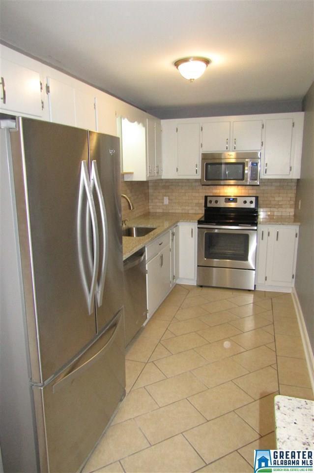 Building Photo - 1004 Woodland Vlg
