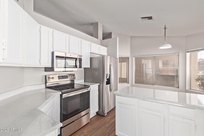 Building Photo - 8651 N 107th Dr