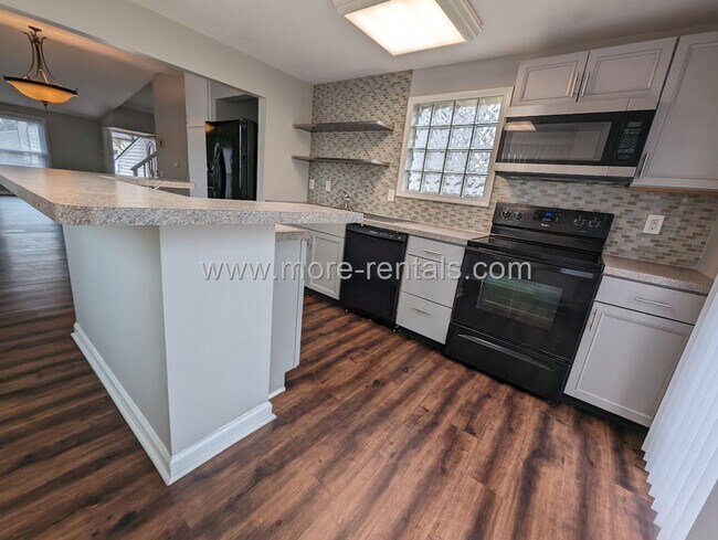 Building Photo - Remodeled house in Reynoldsburg (Groveport...