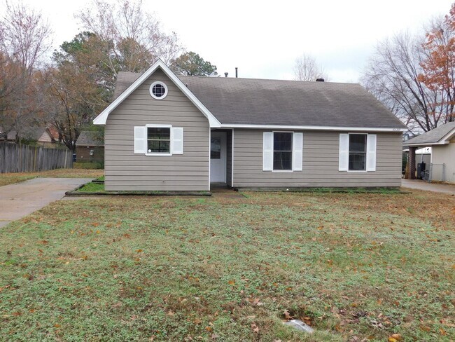 Building Photo - 6630 Gatewood Cir