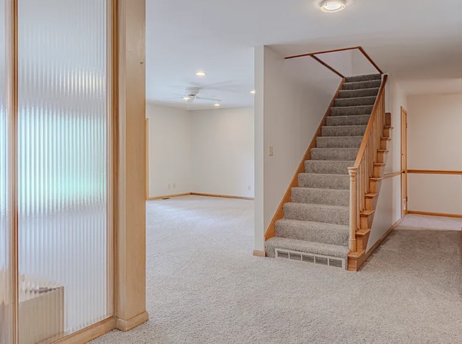 Building Photo - Beautiful 4 Bedroom / 3 Bath Home in the Heart of Manhattan, KS – Large Yard & Close to Campus