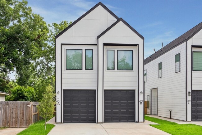 Building Photo - 4131 Mallow St