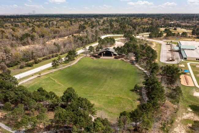 Building Photo - 31 Aventura Pl