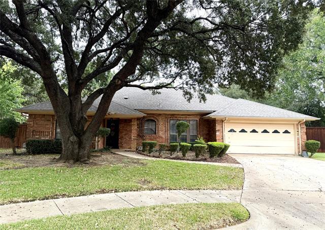 Building Photo - 2621 Nantucket Ct