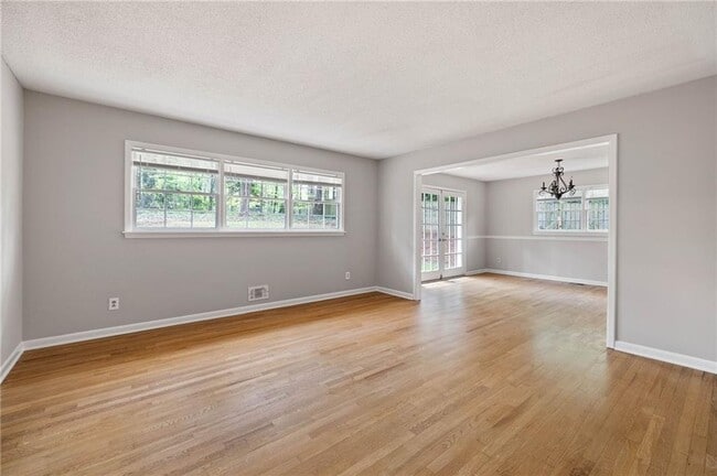 Building Photo - 86 Pioneer Trail