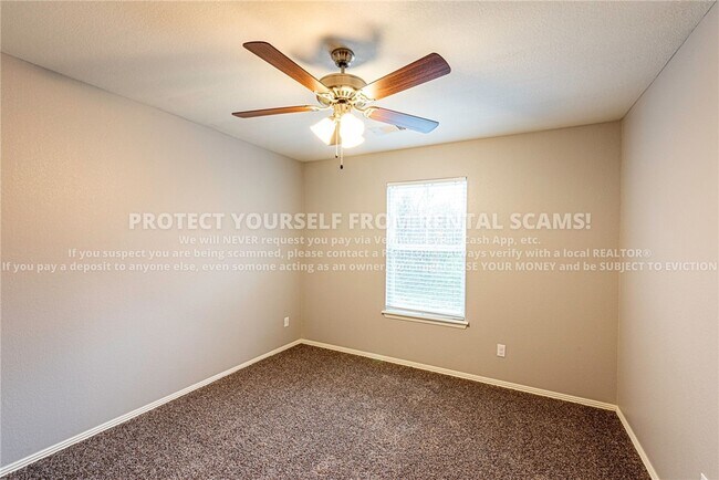 Building Photo - 1374 N Corsica Dr