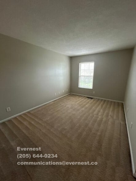 Building Photo - 1208 Green Dr