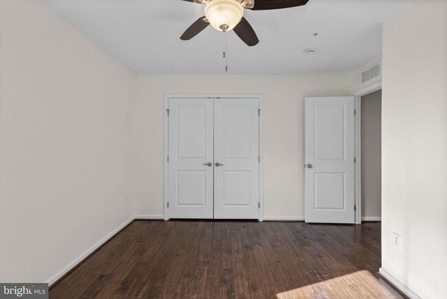 Building Photo - 2419 Vly Vw Wy
